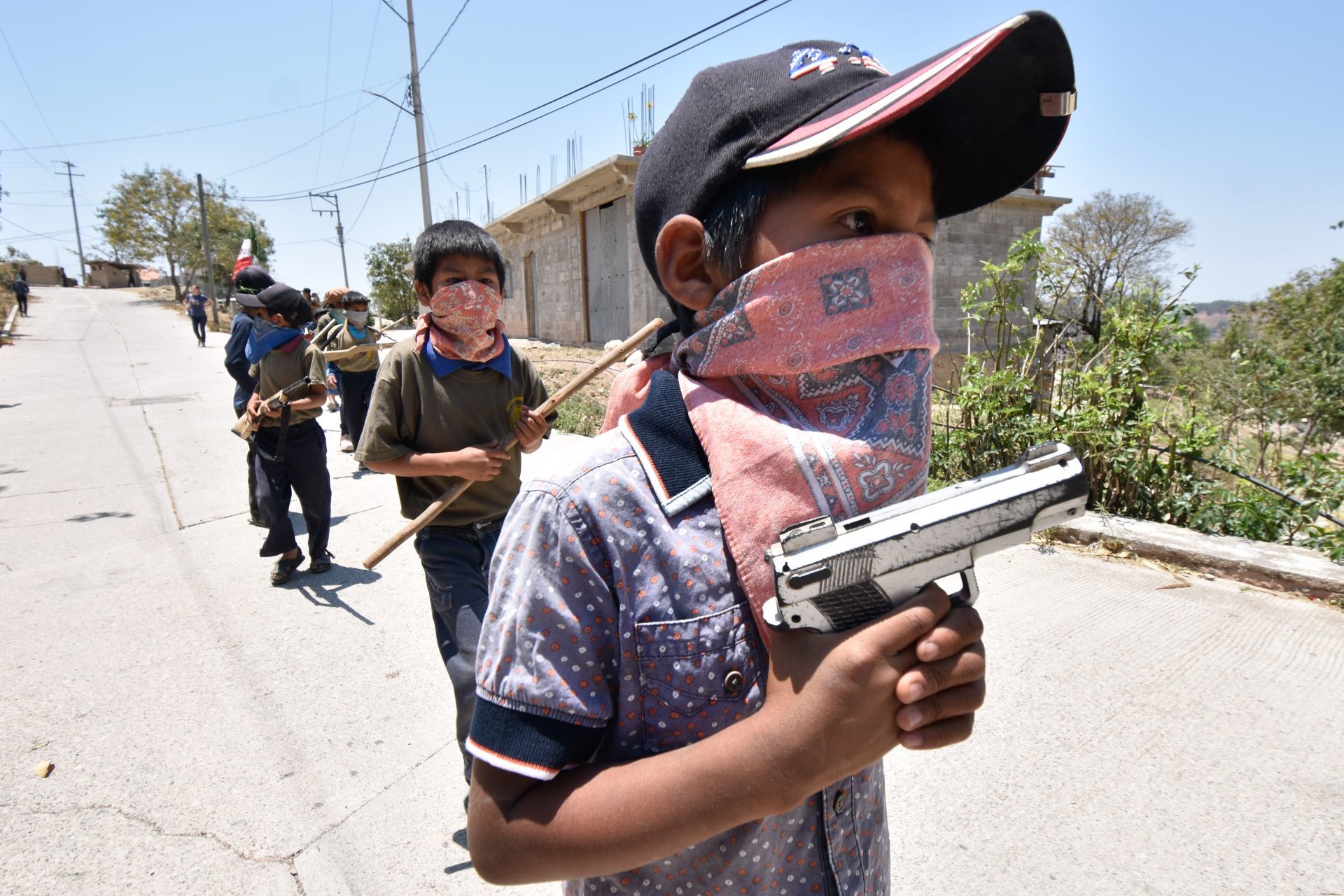 Niños autodefensas