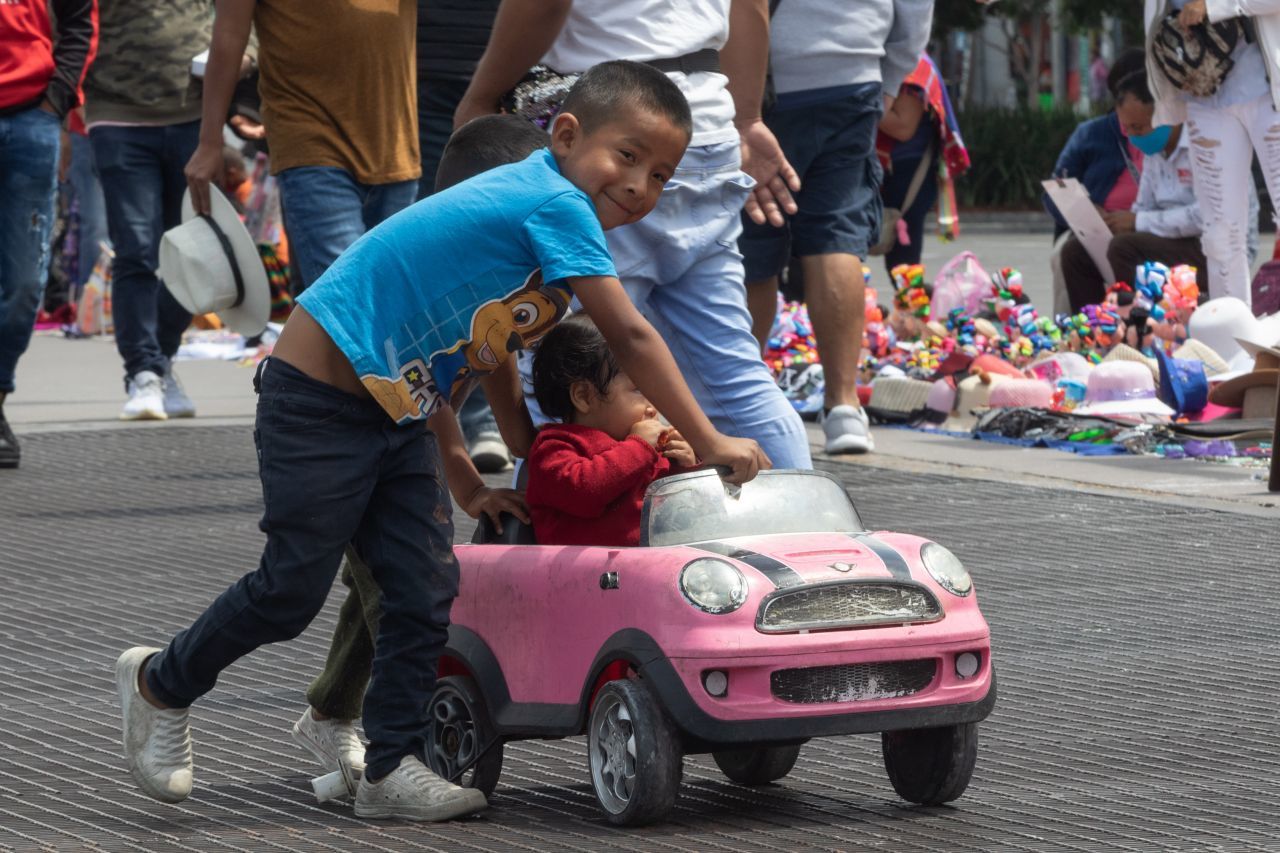 Maestros, directivos, personal administrativo y hasta personal de intendencia de al menos siete entidades han participado en redes de pornografía infantil y violentado a niños de entre 3 y 7 años