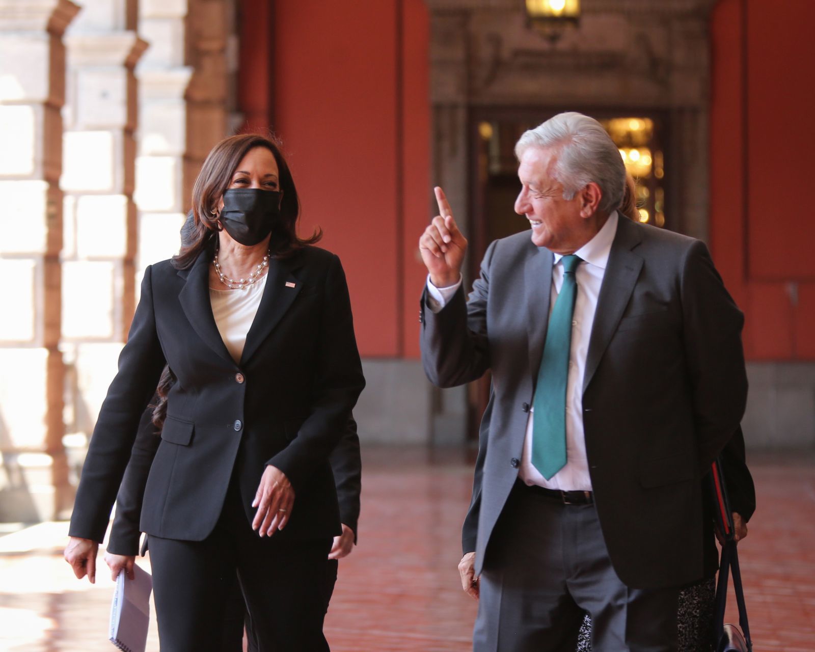 Kamala Harris y AMLO