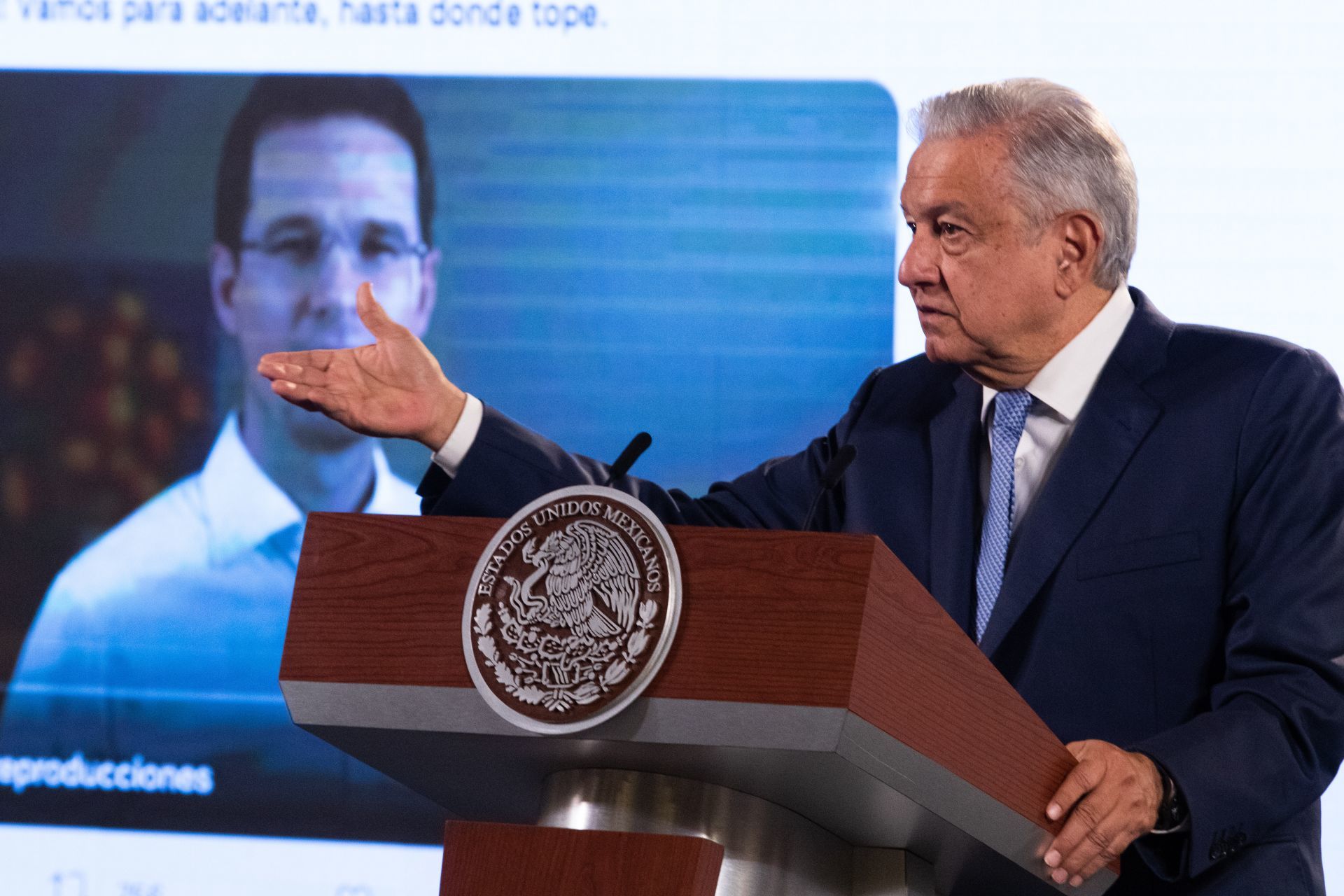 El presidente Andrés Manuel López Obrador aseguró que su gobierno no está persiguiendo políticamente a Ricardo Anaya, luego de que éste lo acusara.