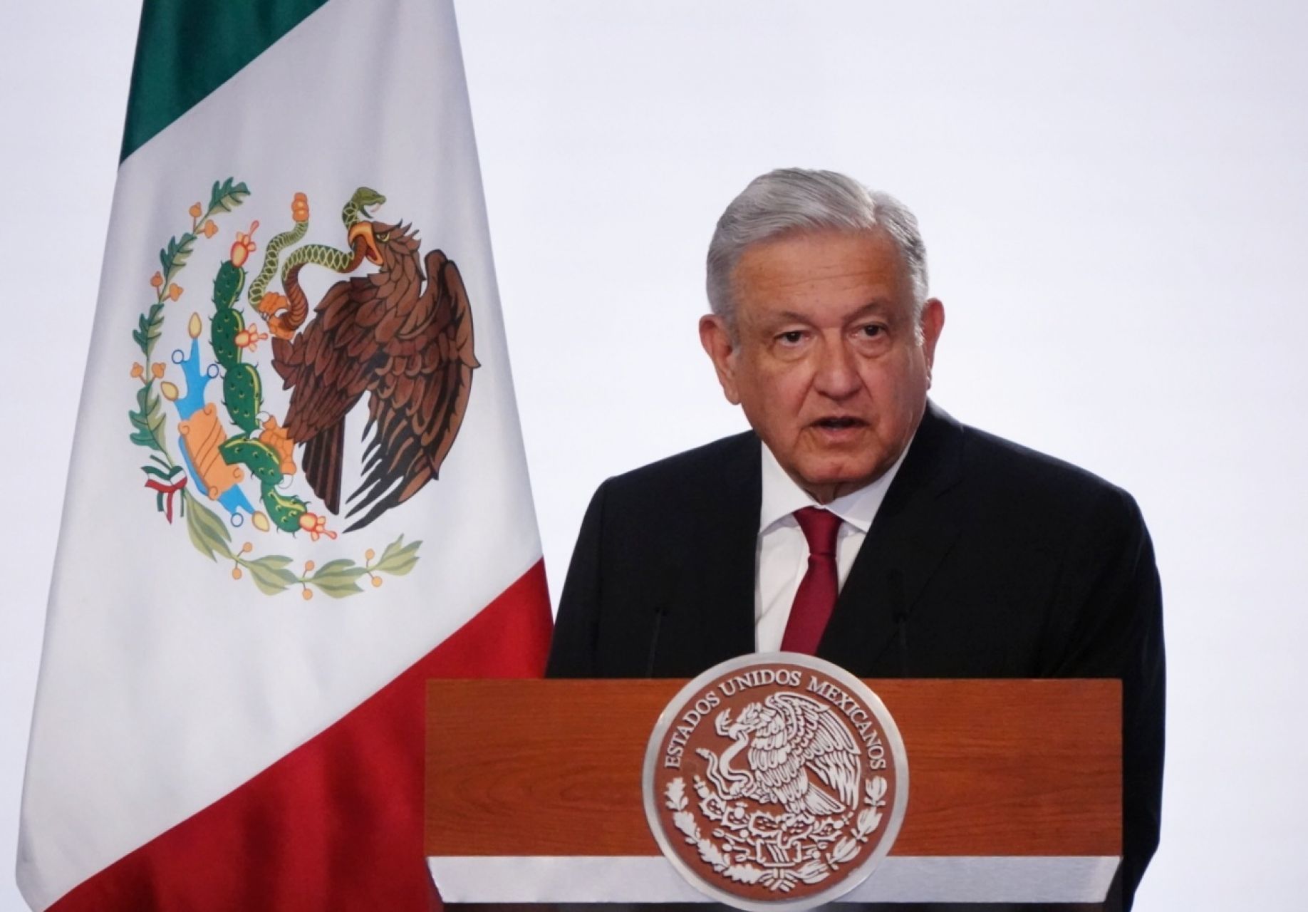 El presidente Andrés Manuel López Obrador rindió su Tercer Informe de Gobierno este miércoles y aquí te dejamos el top 10 de logros que presumió.