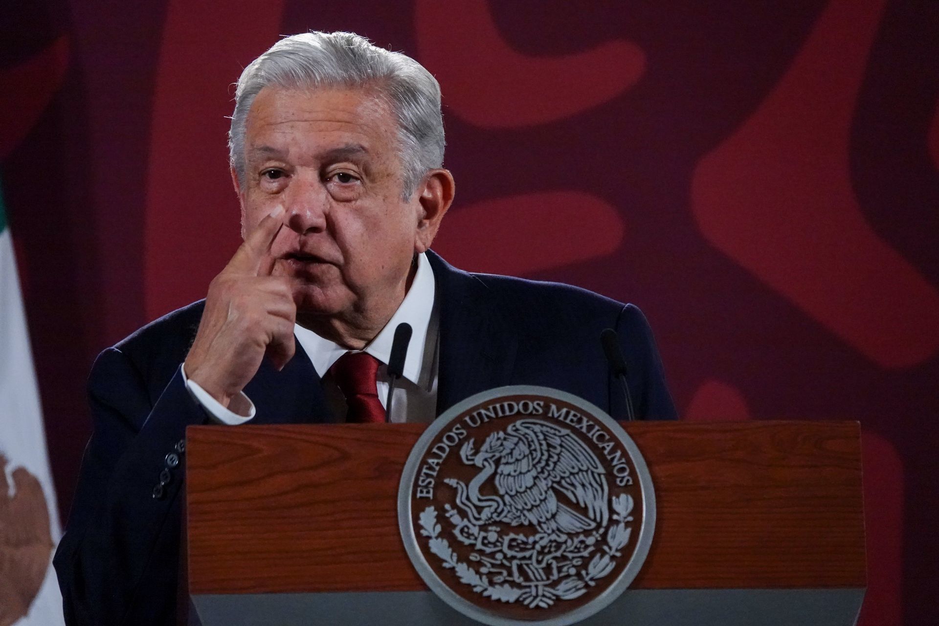 El presidente Andrés Manuel López Obrador consideró que la negativa de los diputados para aprobar la reforma eléctrica "fue una traición a México". 