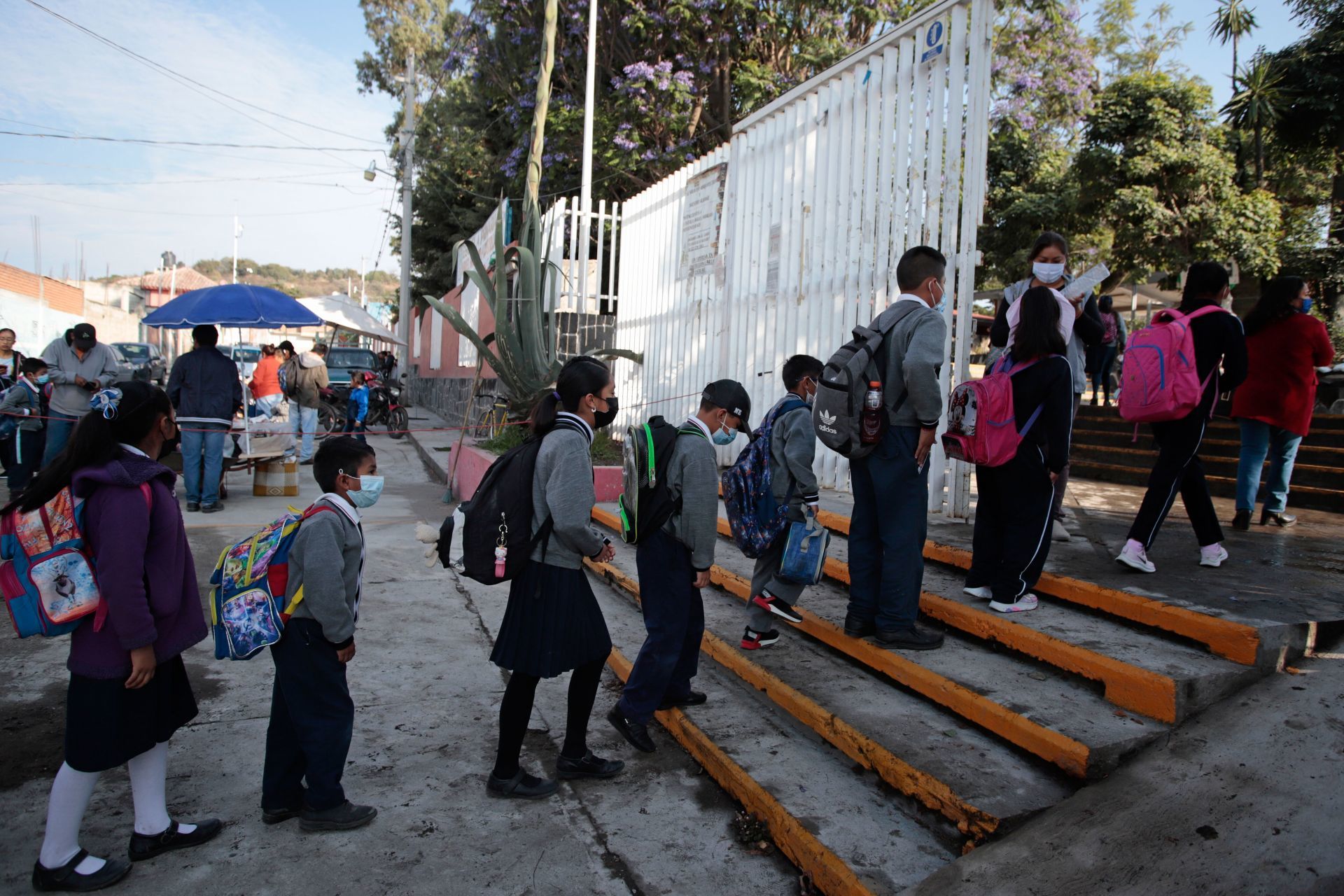 La Secretaría de Educación Pública (SEP) anunció que el sábado 17 de junio todas las escuelas primarias y secundarias del país tendrán clases.