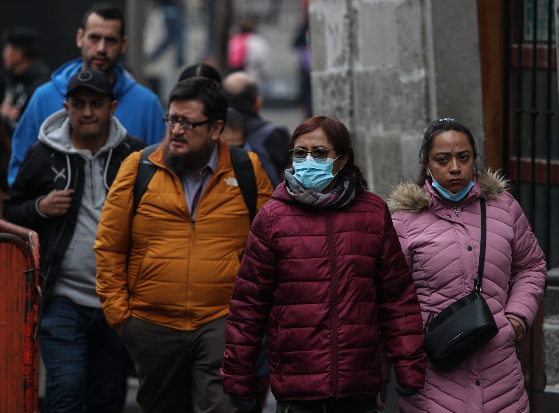 El frente frío número 12 hizo de las suyas esta semana y se desplaza sobre el litoral del Golfo de México con lluvias y bajas temperaturas.