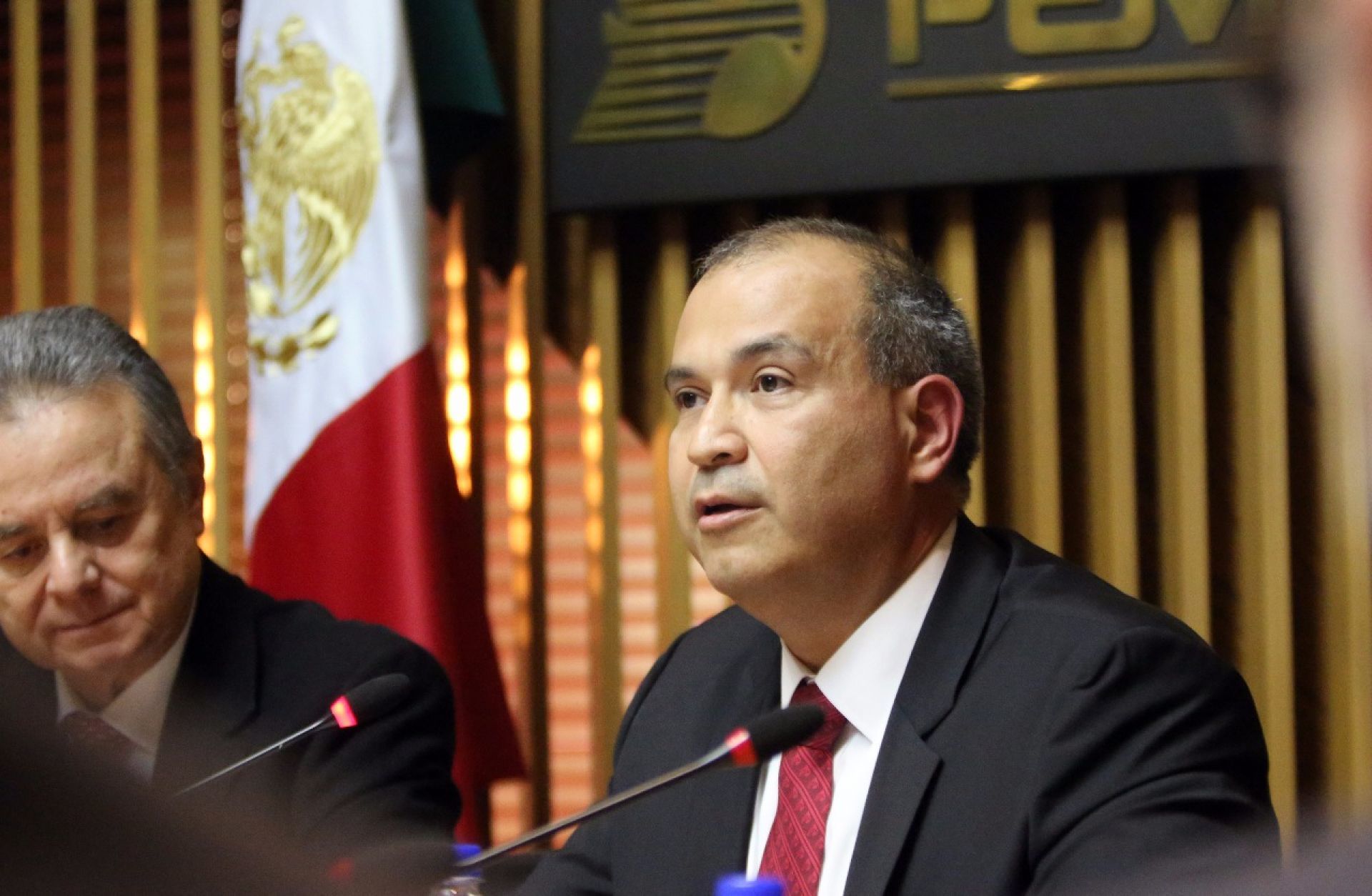 Carlos Alberto Treviño Medina, exdirector de Petróleos Mexicanos (Pemex) fue detenido en Estados Unidos.