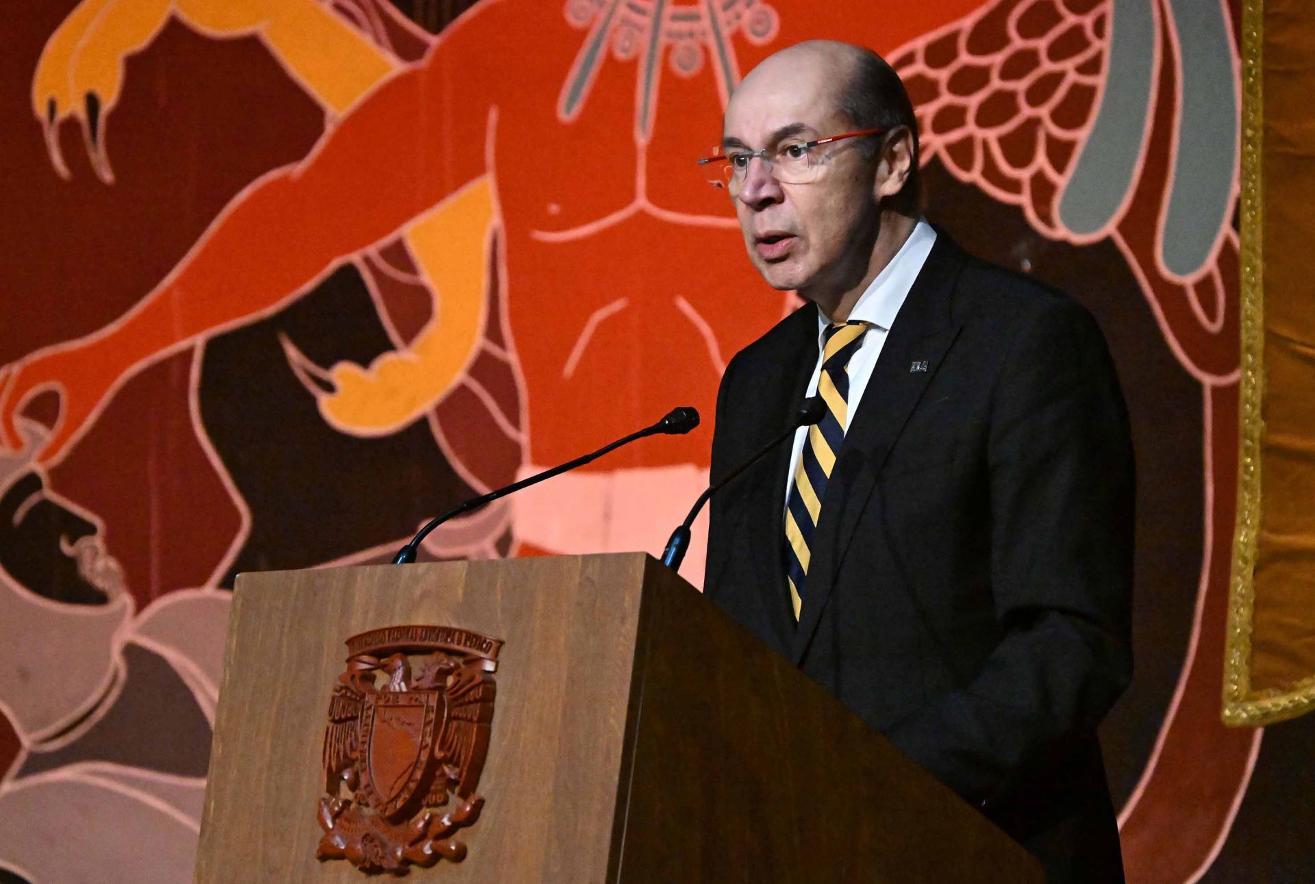 La UNAM confirmó que realizará un “examen de control” presencial, ante una serie de irregularidades detectadas en el examen de admisión en línea.