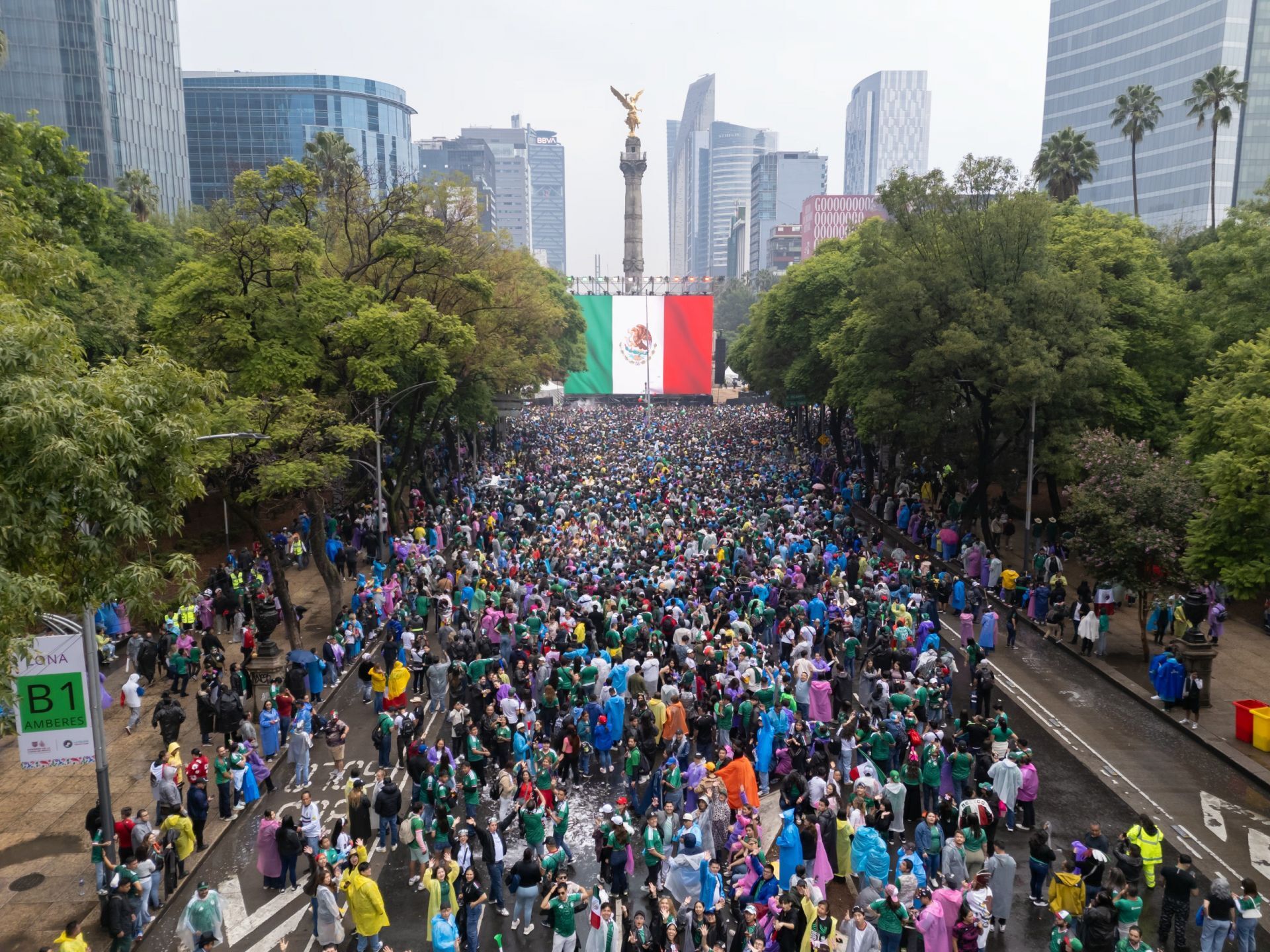 Fan fest Paseo de la Reforma