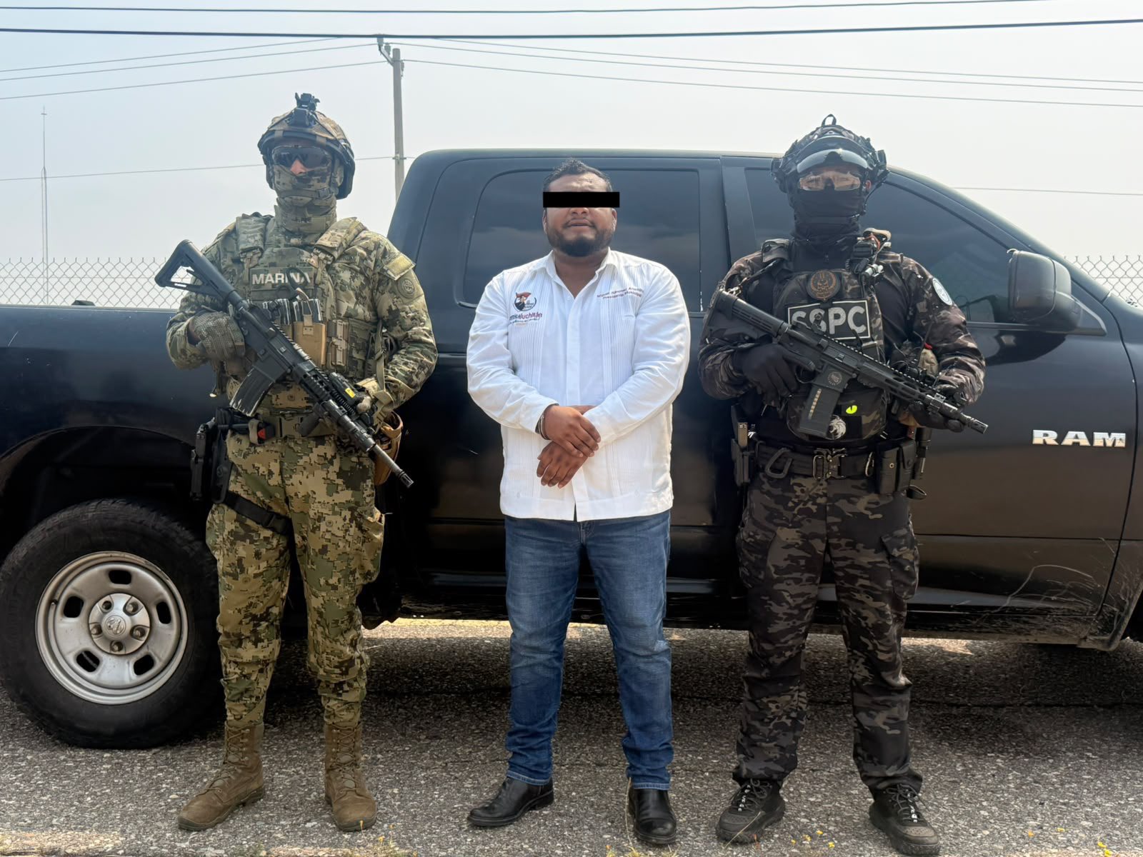 Miguel ‘N, presidente municipal de Juchitán de Zaragoza, Oaxaca fue detenido por el delito de extorsión.